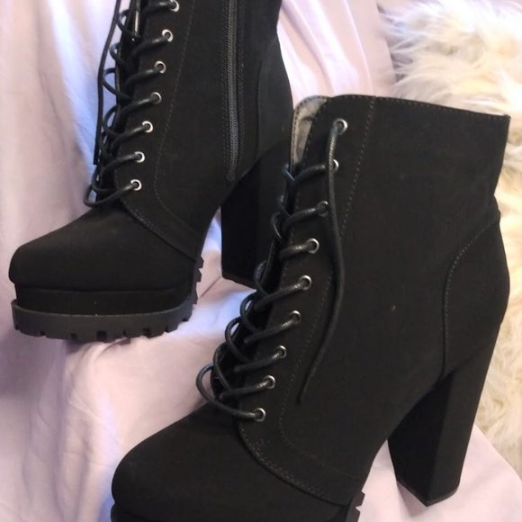 SOLD ON FACEBOOK MARKET PLACE - Picture 2 of 6